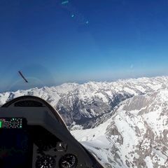 Flugwegposition um 14:25:04: Aufgenommen in der Nähe von Gemeinde Zirl, Zirl, Österreich in 2966 Meter